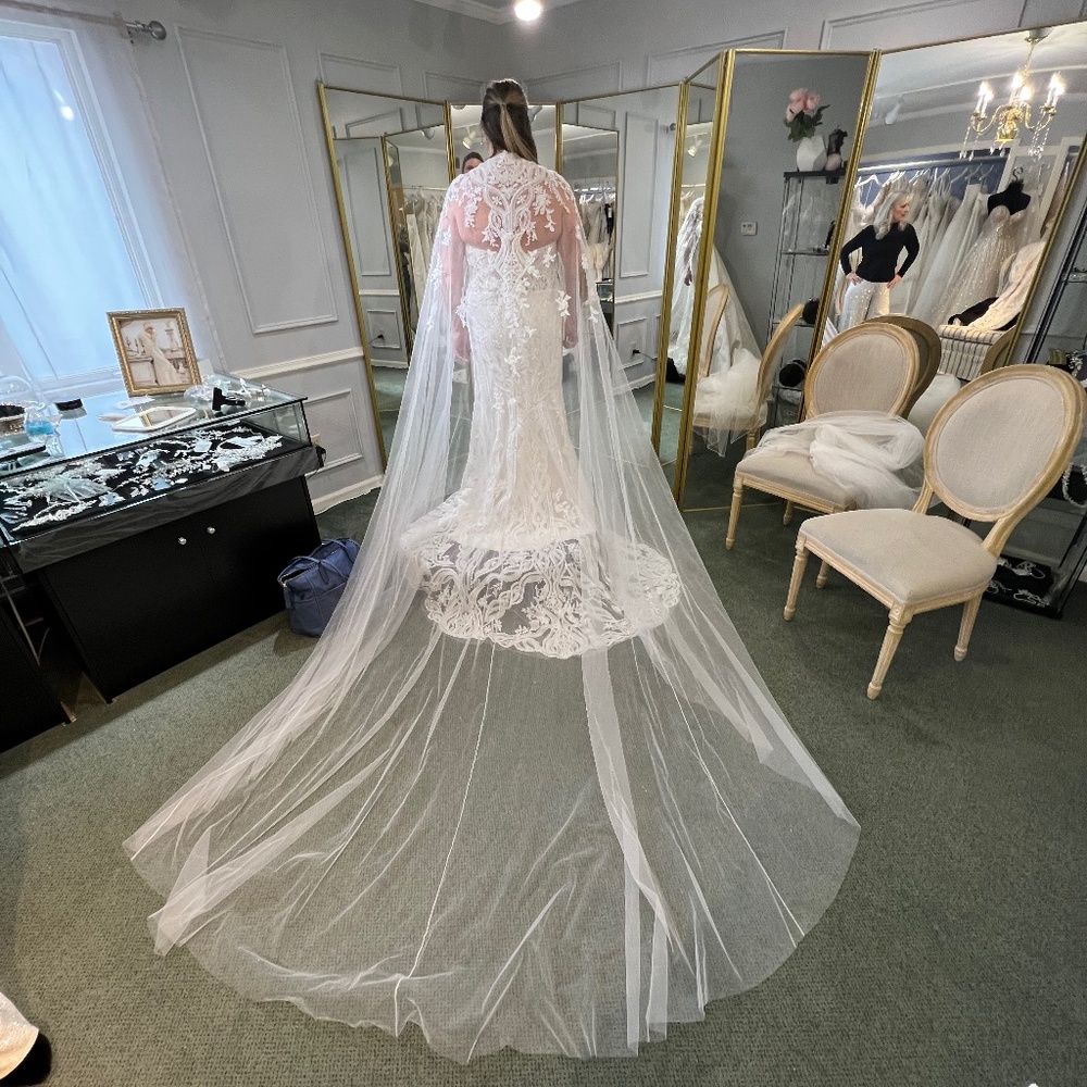 Brand new wedding dress